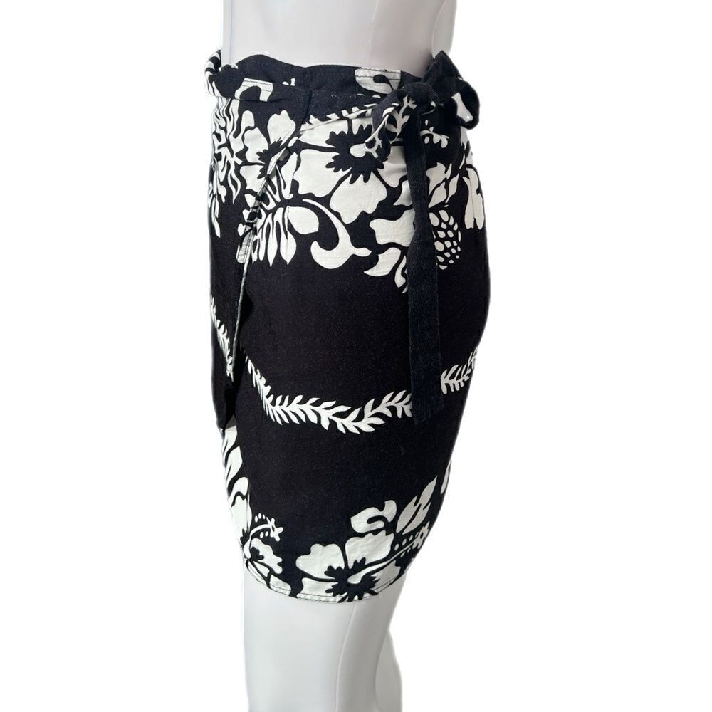 Koko Knot Sarong